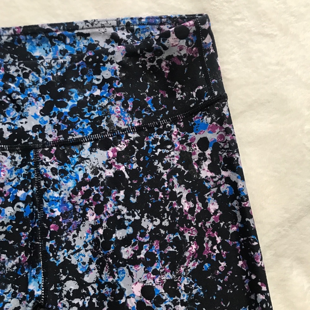 Fabletics cropped leggings!!
